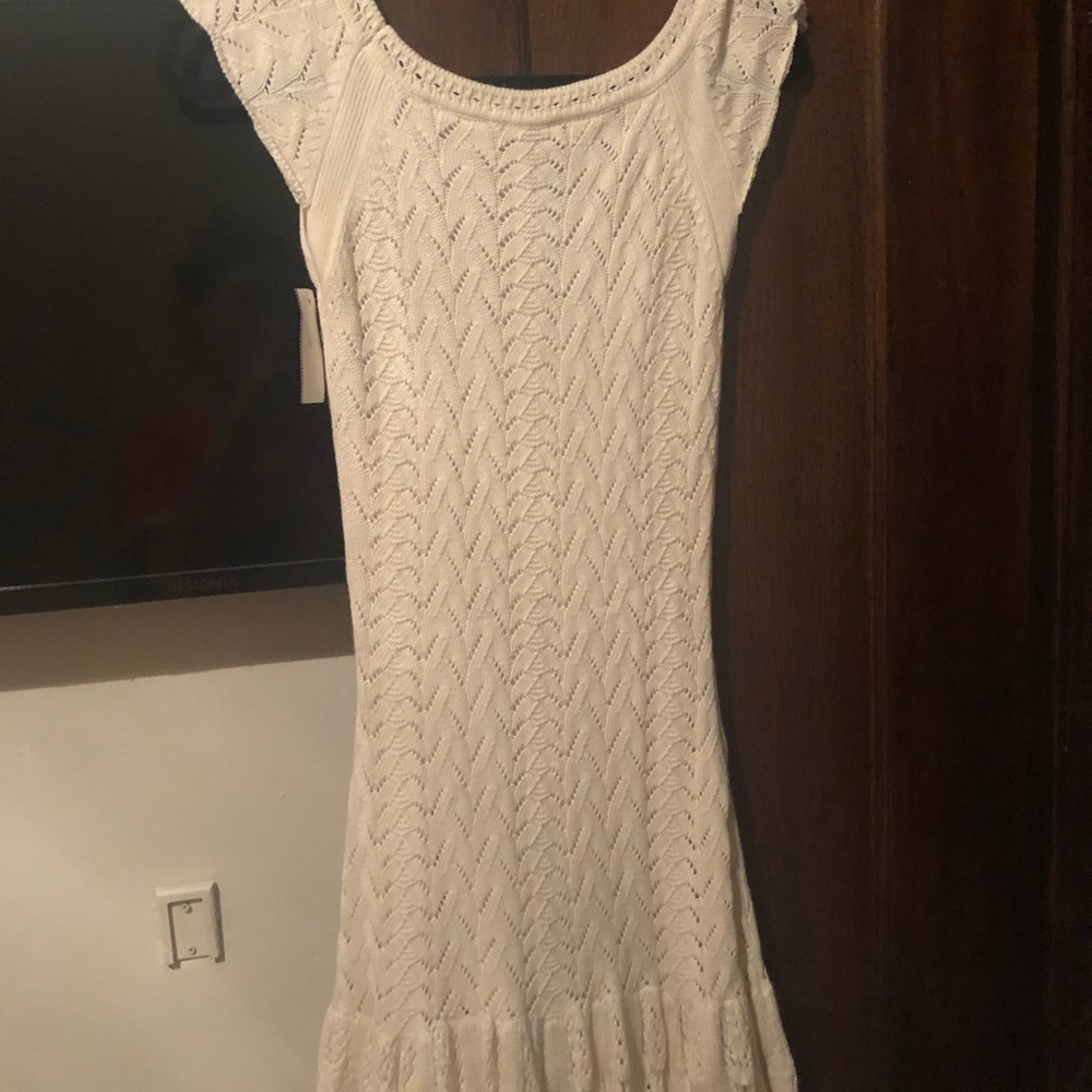 Dress - Picture 4 of 4